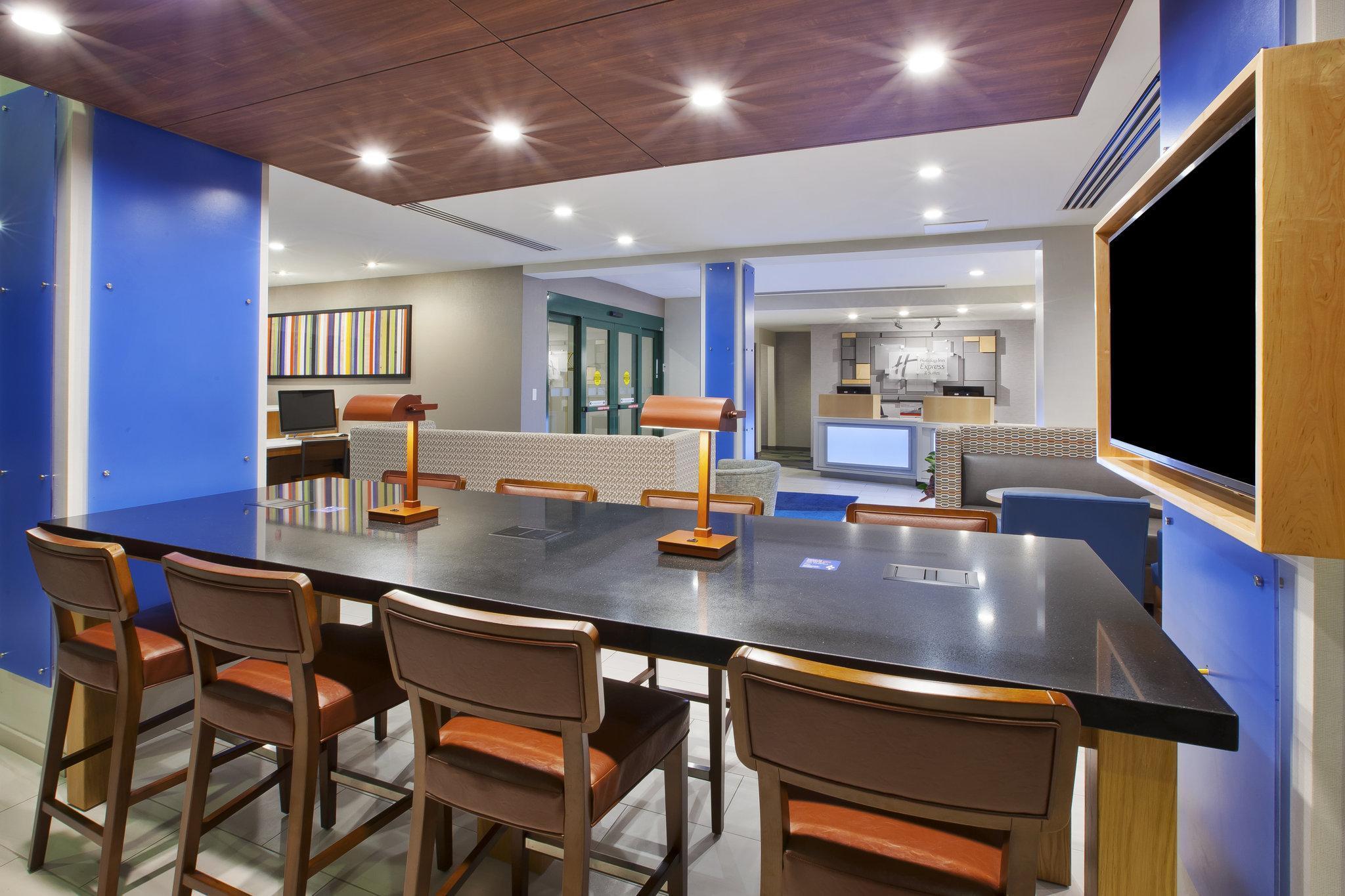 Holiday Inn Express Rochester-Victor By Ihg Bagian luar foto