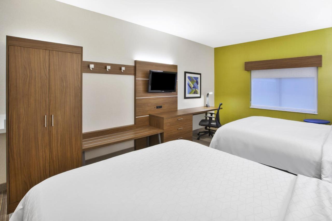 Holiday Inn Express Rochester-Victor By Ihg Bagian luar foto